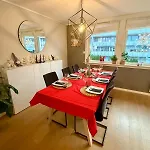 Spacious And Modern Townhouse With Parking, 3 Bedrooms Apartmán Bergen