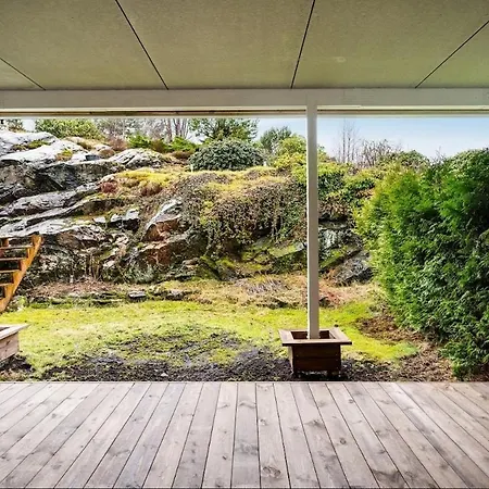 Spacious And Modern Townhouse With Parking, 3 Bedrooms Appartamento Bergen